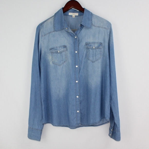 iris Tops - Iris Los Angeles Button-up Chambray, size: XL